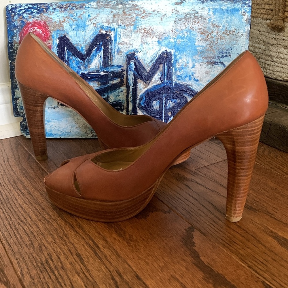 Stuart Weitzman Cognac Brown Leather Wood Stack Platform Heel Sz 8M Peep toe